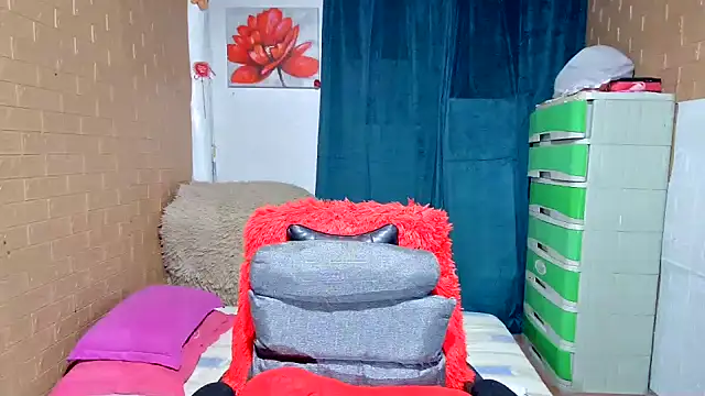 Ugly-Filipina's Live XXX Chat