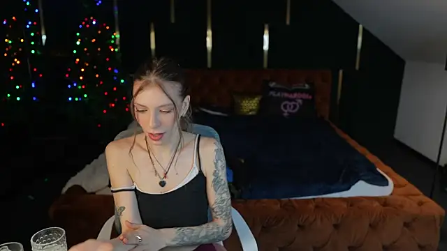 Suzan_Mayer 即時 XXX 聊天