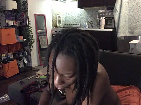 littyleesh1's Webcam Show