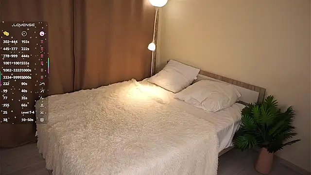 DejaMervis' Live XXX Chat