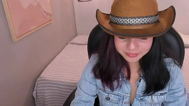 Julieth_brown_'s Live XXX Chat