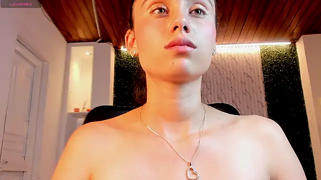 sofiapalacioss' Live XXX Chat