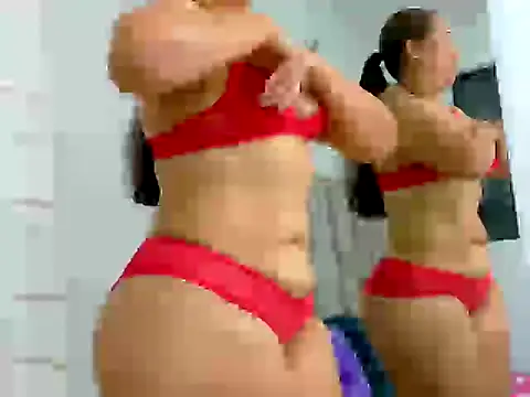 KarinaRows' Live XXX Chat