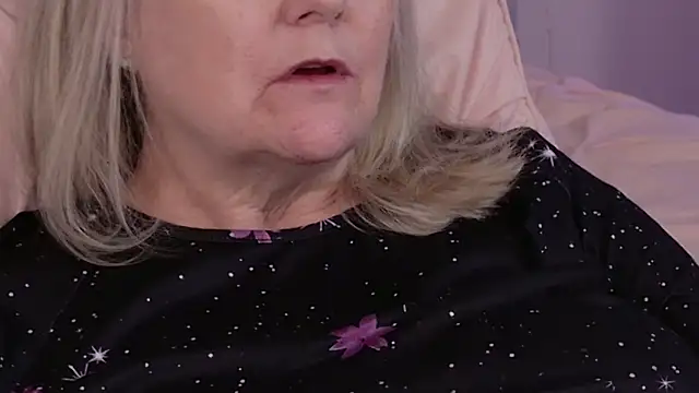 Kaitlyn_Winters 网络视讯表演