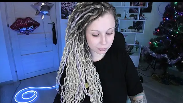 HoneySallyMoore's Live XXX Chat