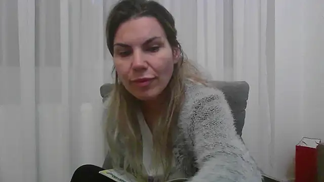 FeliciaKrige Show in webcam