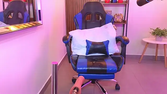 Kenya--Buhle's Live XXX Chat