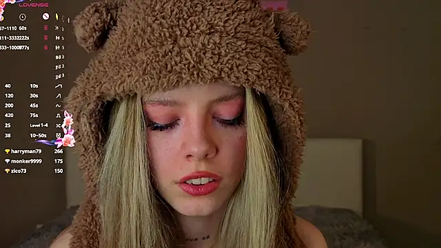 XXX chat uživo modela TiffinyMergist