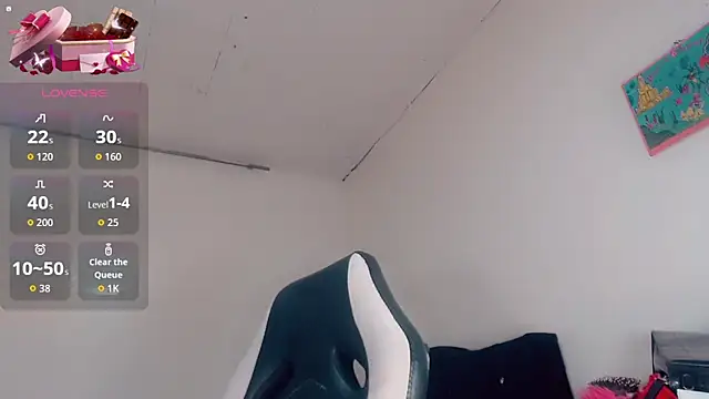 Oriana_braom élő XXX-chatje