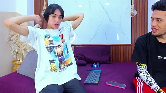 Loversinfire2 élő XXX-chatje