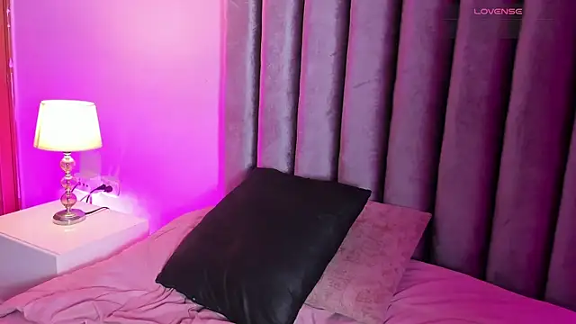 Chatroom XXX en direct de Little_Angelica18