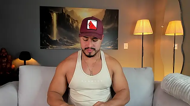 ApoloMakris' Live XXX Chat