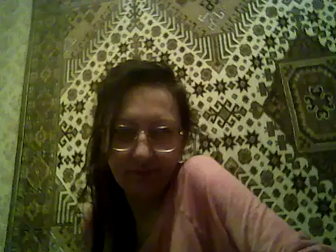 FayInessaKiss' Live XXX Chat