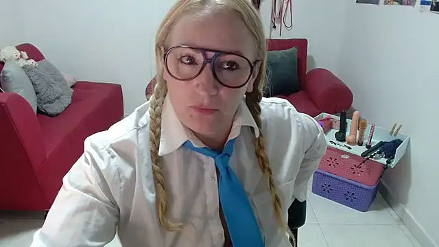 Czat XXX na żywo – emperabigbootybigass