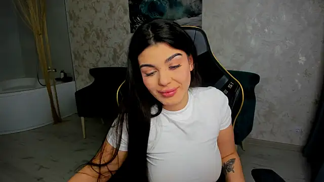 AlluringAriel Webcam Show