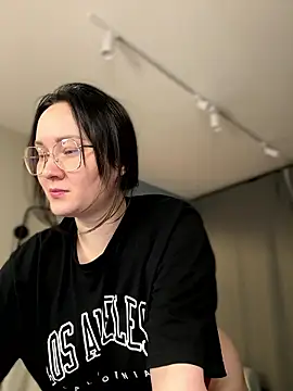 Kiss_My_Body Live XXX Chat