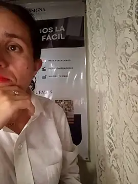 Chat XXX en directo de Valentina--1