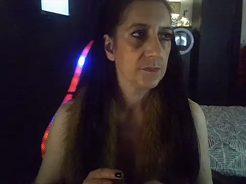 la-fee-pas-chier's Live XXX Chat