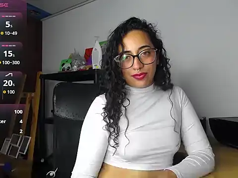 ivone-mon Chat XXX live