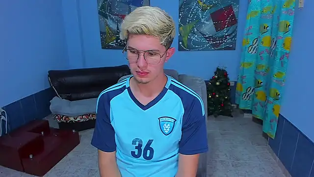 patrik_027's Live XXX Chat