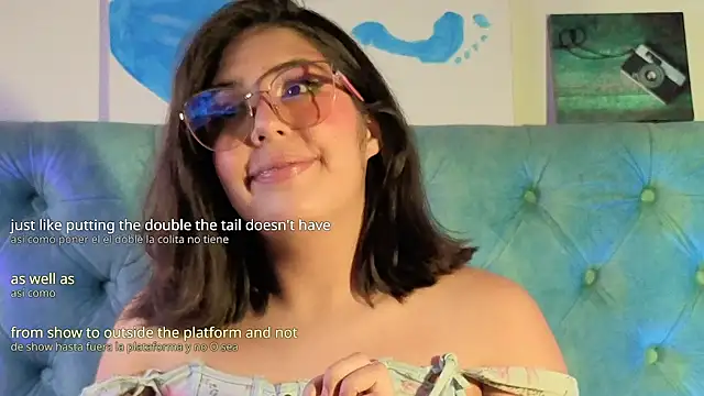 Paola_Lyon_'s Live XXX Chat