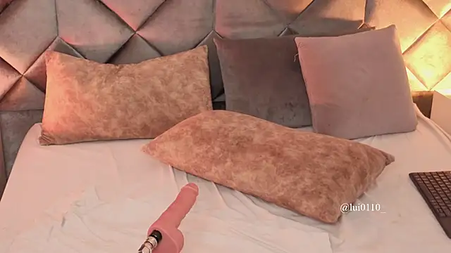 Luisa0110's Live XXX Chat