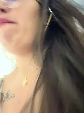 LIZ-06_ élő XXX-chatje