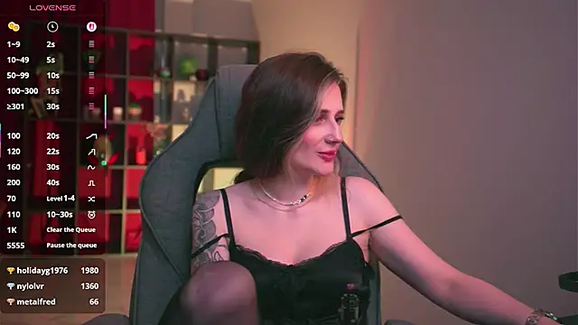 OliviaMcClean's Live XXX Chat