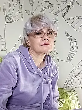 Catty_Lady: онлайн-секс-чат