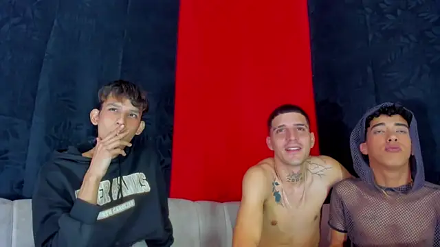 Pleasure_boys_hot's Live XXX Chat