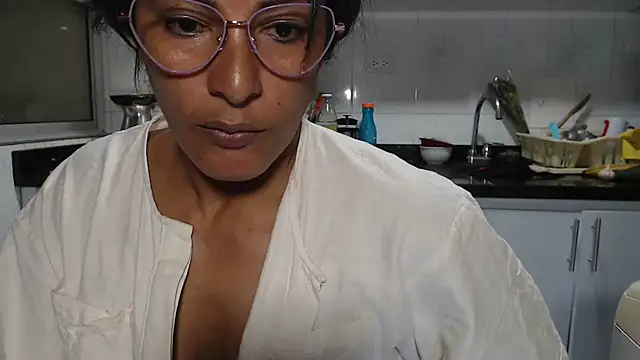 kateleyagrey's Live XXX Chat