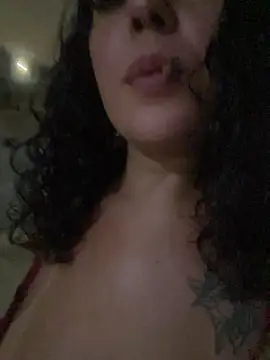 Mari_valda2's Live XXX Chat