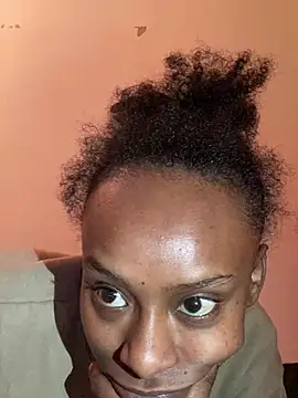 ___Hannah___ Adlı Modelin Canlı XXX Sohbeti