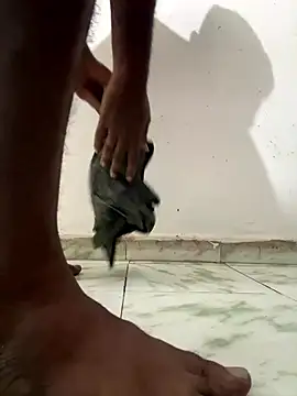 nomanr7271 Adlı Modelin Canlı XXX Sohbeti