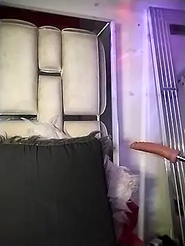 chelaqueen_のライブXXXチャット