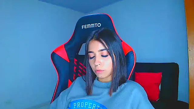 Rousse_violett's Live XXX Chat