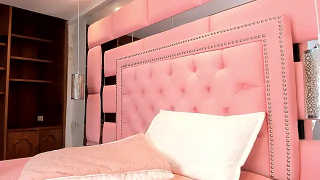 Chatroom XXX en direct de LiliCarterm