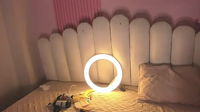 Zoe1_2's Live XXX Chat