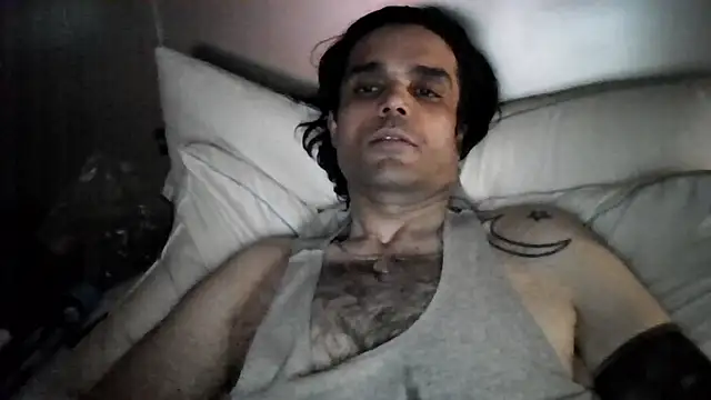 Chatroom XXX en direct de StuntingSpunMarine69