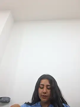 CAROLINE__07n Live XXX chat