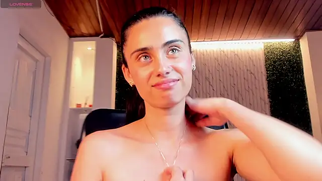 sofiapalacioss' Live XXX Chat