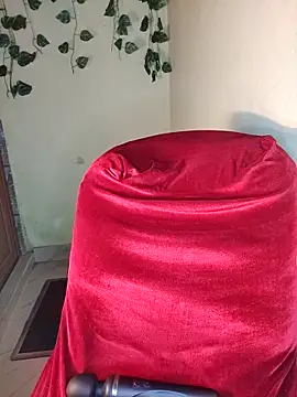 Madhubala01's Live XXX Chat