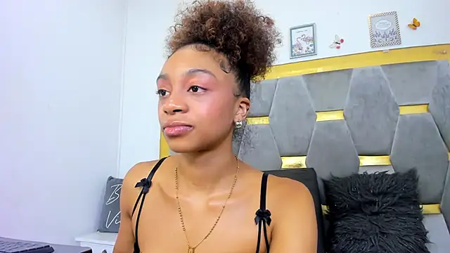 AliyahBrowns' Live XXX Chat