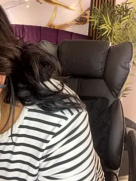 michell_boobs_ Obrolan Langsung XXX