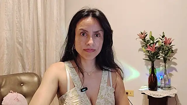 Bella_Exhibition Chat XXX live