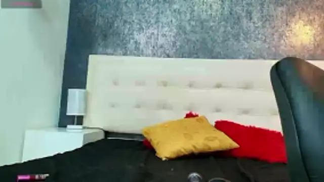 Cloeandtyfanny's Live XXX Chat