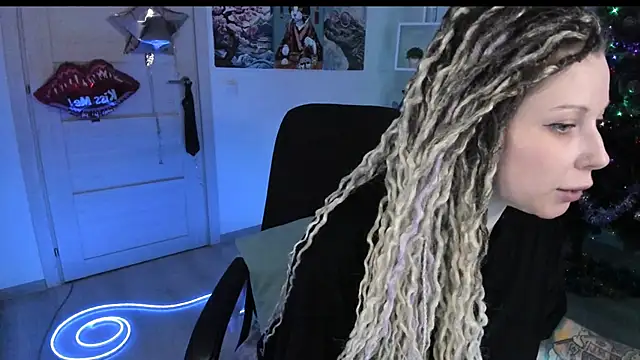 Chat XXX en directo de HoneySallyMoore