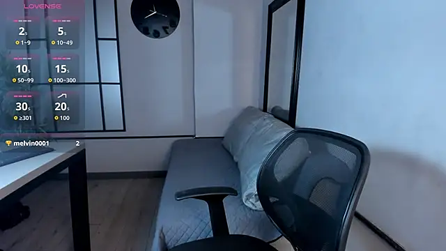 AustinJones_ Adlı Modelin Canlı XXX Sohbeti