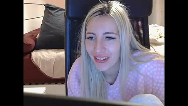 BarbieBlondieGirl Live XXX-chat