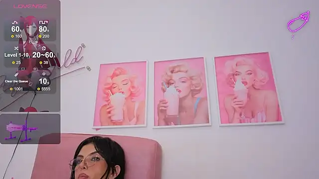 Adele_LatinLady's Live XXX Chat